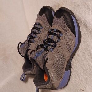 Merrell women's shoes size 6 gray